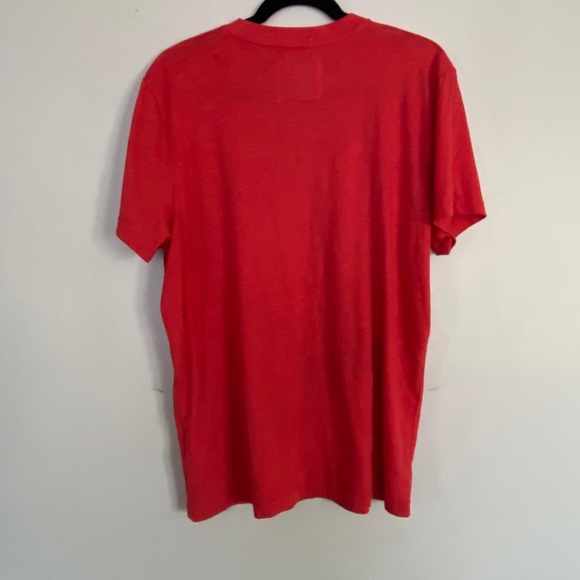 Abercrombie and Fitch T-shirt - Picture 3 of 4